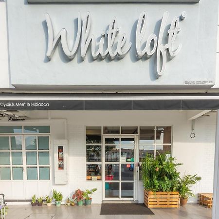 White Loft Hotel Malacca Bagian luar foto