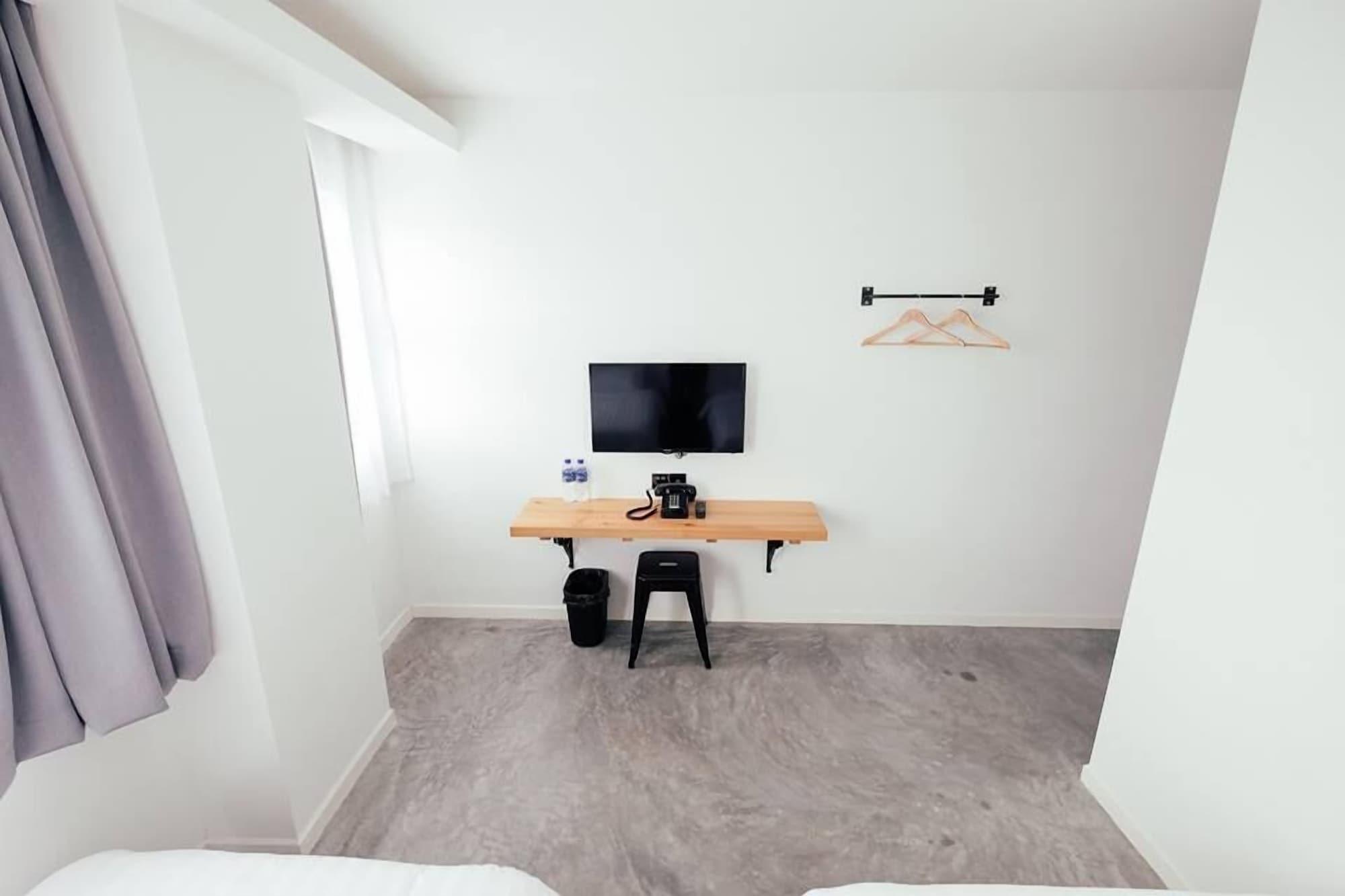 White Loft Hotel Malacca Bagian luar foto