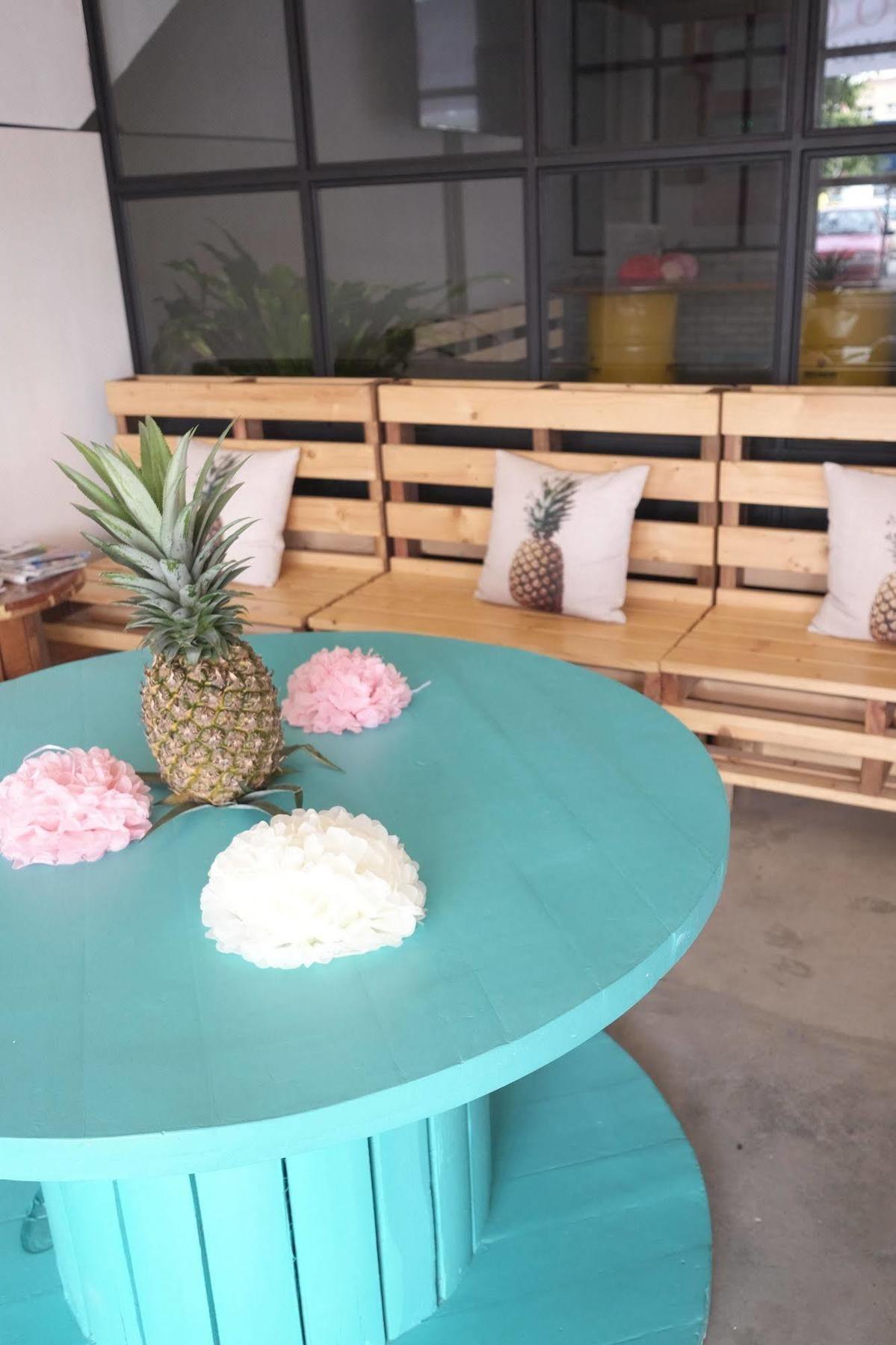 White Loft Hotel Malacca Bagian luar foto