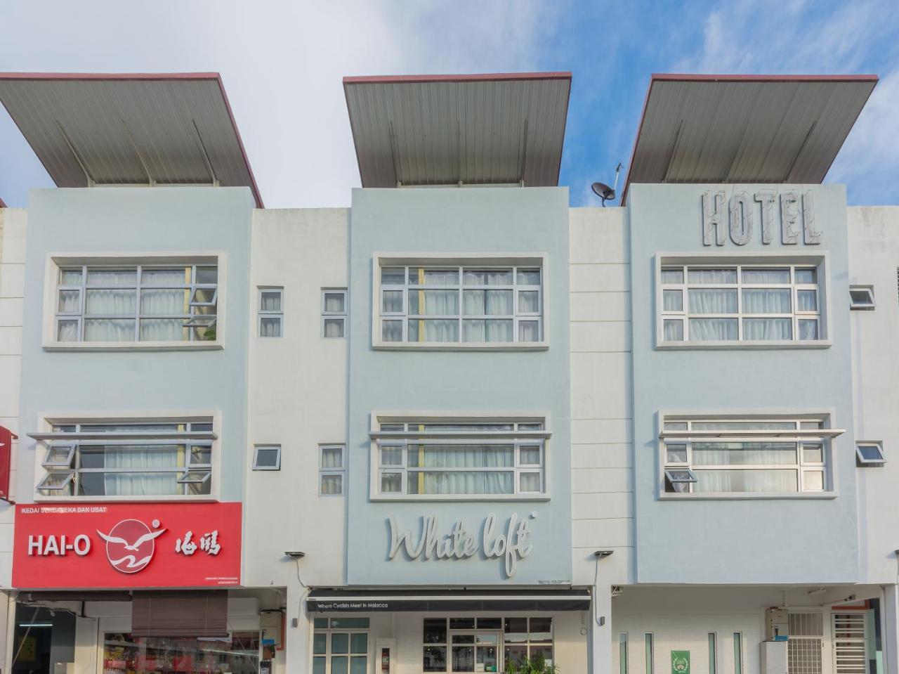 White Loft Hotel Malacca Bagian luar foto