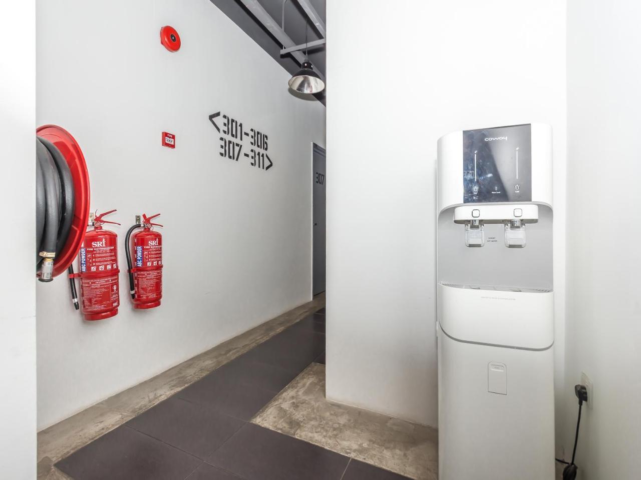 White Loft Hotel Malacca Bagian luar foto