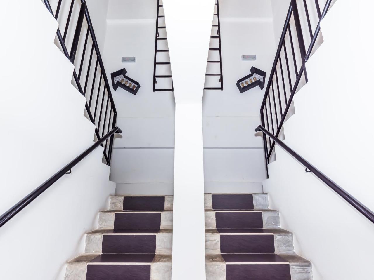 White Loft Hotel Malacca Bagian luar foto