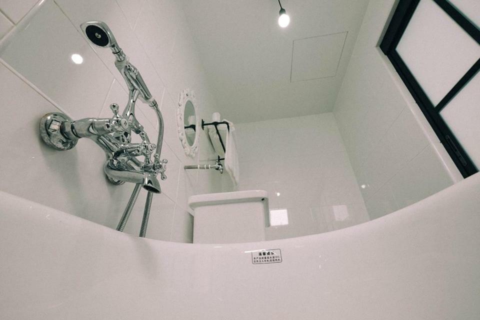 White Loft Hotel Malacca Bagian luar foto